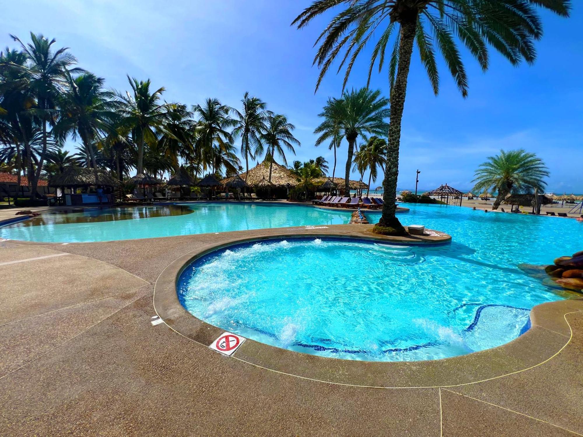 Hotel Sunsol Punta Blanca à San Pedro Extérieur photo